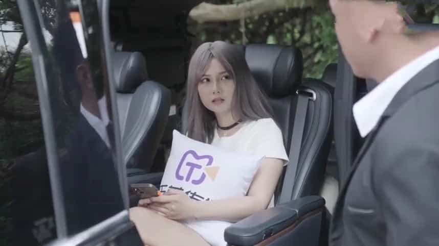 bat-coc-tong-tien-roi-dit-luon-con-tin-xinh-dep